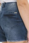 5119AR00 Shorts Jeans Feminina Plus Size (Detalhe costas)