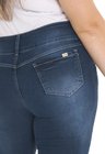 2129AR07 Calça Jeans Feminina Skinny Plus Size (Detalhe)