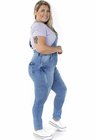 7121AR06 Jardineira Jeans Feminina Plus Size (Lateral 2)