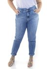 1121AR00  Calça Jeans Mom Plus Size (Frente 3)