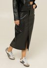 08 saia midi couro pu com fenda samy preto