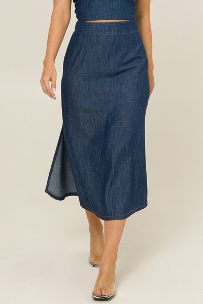 02 saia midi jeans leve com fenda lateral
